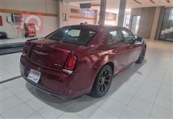 کرایسلەر 300